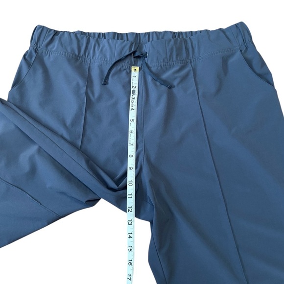 Athletic Works, Dri-More Tech Capri Pants, Plus Size XXL, Gray 🏃♀️➡️ - Picture 4 of 9